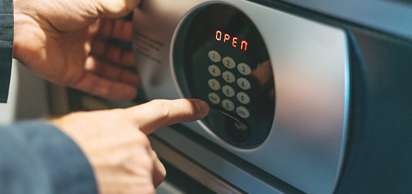 Cash Safe Openers in Panama City, Florida