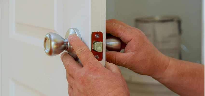 AAA Locksmiths For lock Replacement in Panama City, Florida